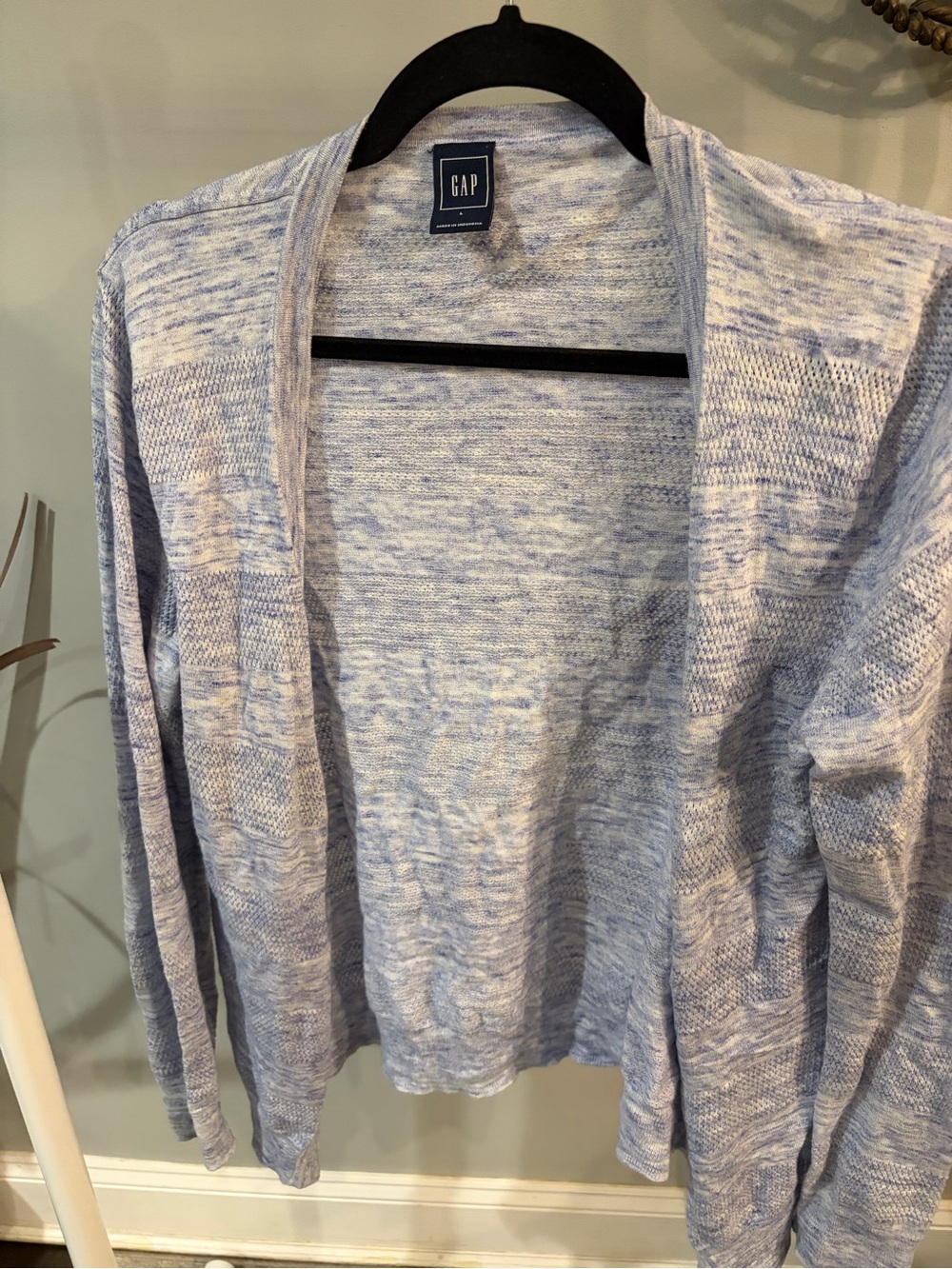GAP Light Blue Marled eyelet perforated V-Neck Cardigan size large - Picture 2 of 7